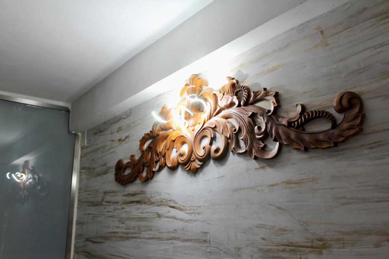 Wish Suite San Benito De Sevilla Seville Exterior photo